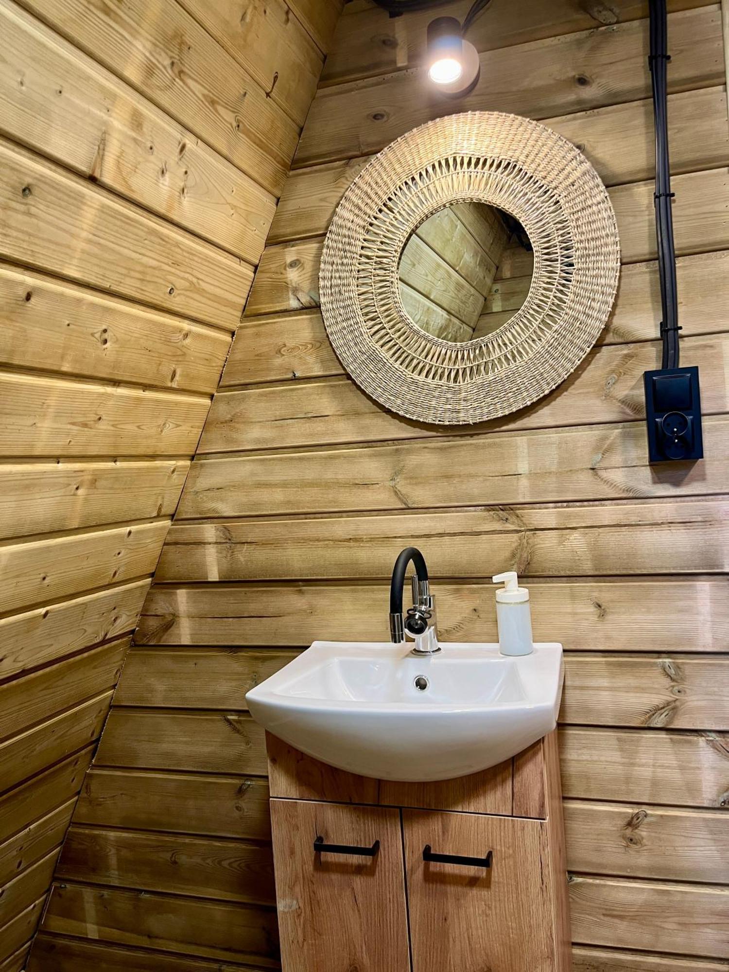Metropolis Campglamping Hotel Sopot Eksteriør billede